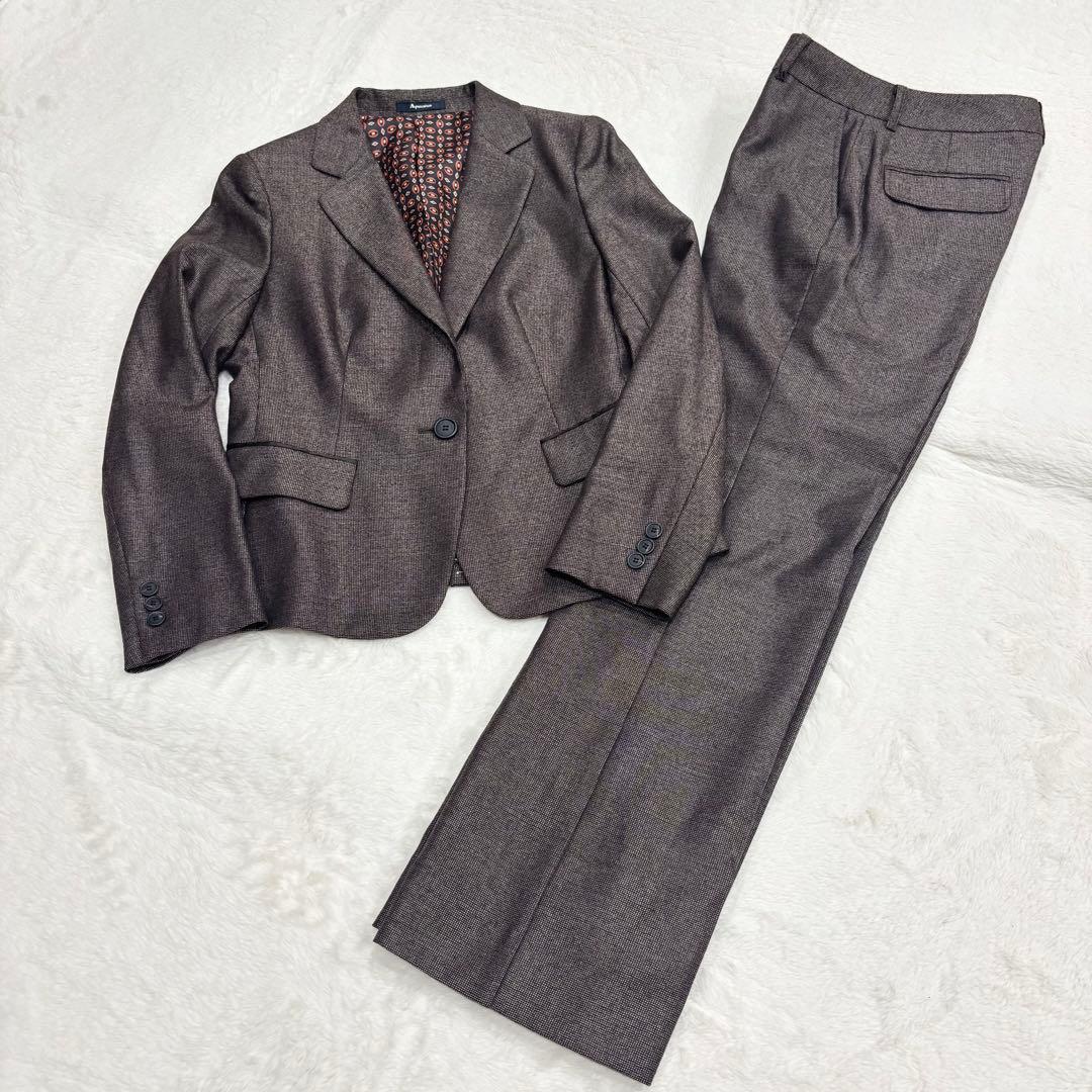 新品　未使用　アクアスキュータム　ロロピアーナ　パンツスーツ　絹