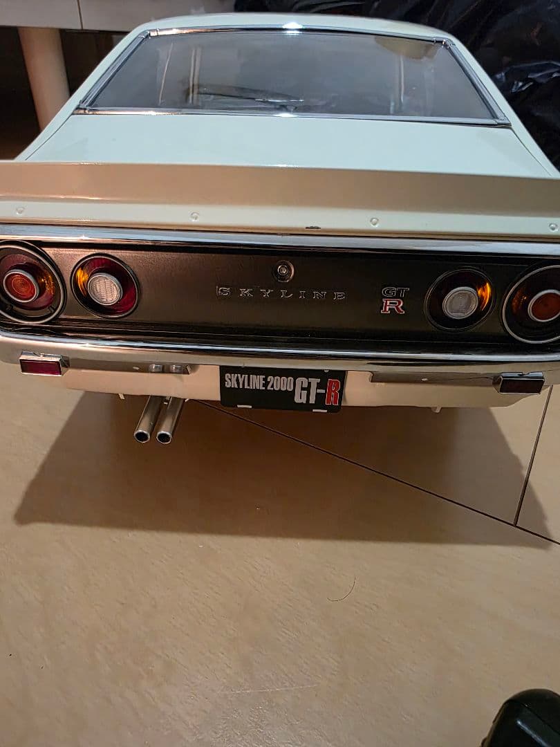 ディアゴステーニ1/8スカイライン2000 GT-R