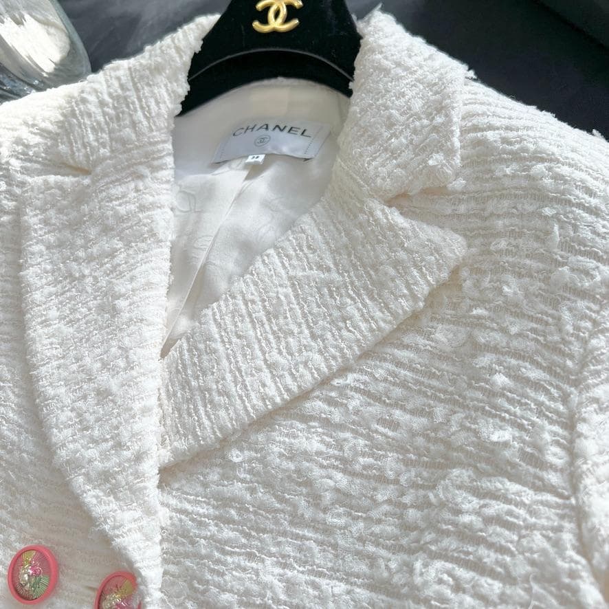 未使用★CHANEL★ホワイト★ツイード★ライオン★ダブルジャケット