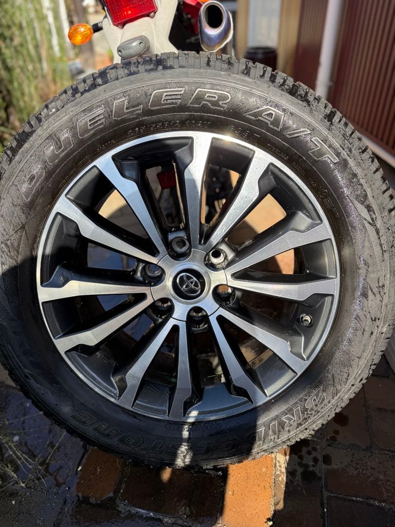 送料込みプラド150後期　純正19インチホイール4本セット