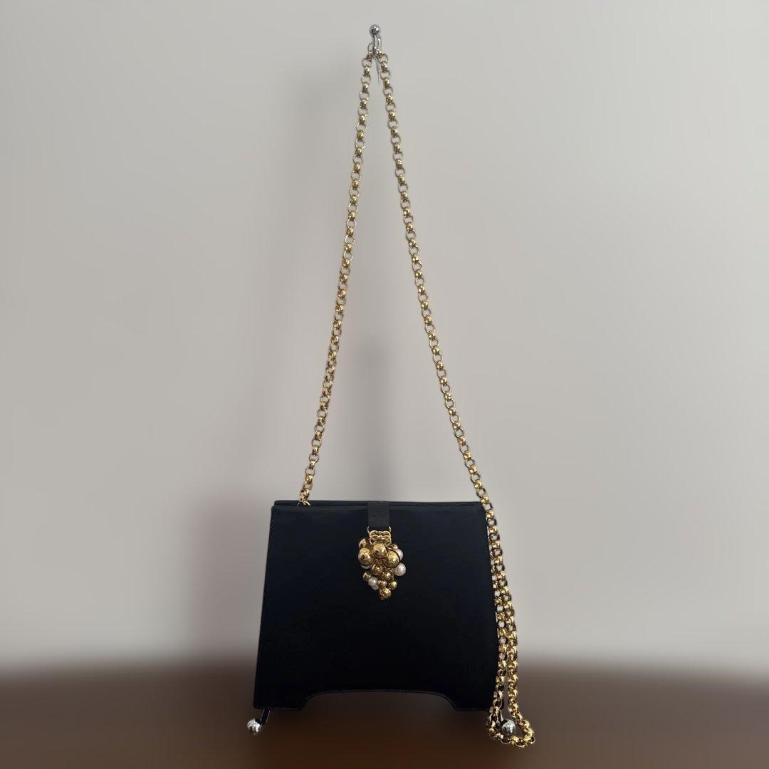 フェラガモ　パーティーバッグ　チェーンバッグ　ショルダーバッグ 正規品