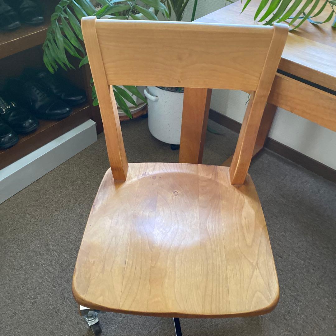 イクスス　ikususu デスクチェア　学習チェア　無垢アルダー材キャスター付き