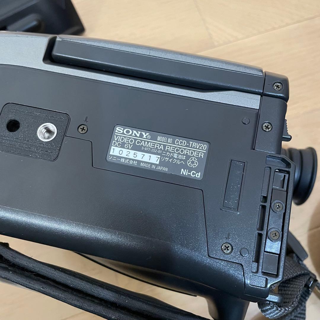 SONY CCD-TRV20 ハンディカム　Video8 8ミリビデオカメラ