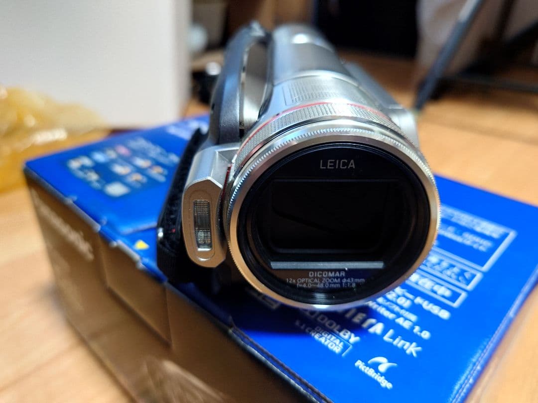 Panasonic　ビデオカメラ　HDS-HS300