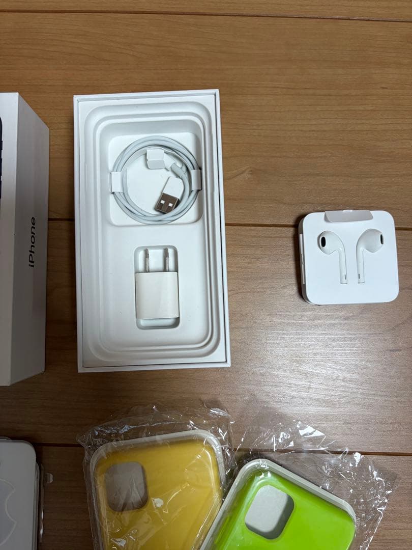 iPhone 11 256GB ブラック SIMフリー 初期化済 おまけケース付