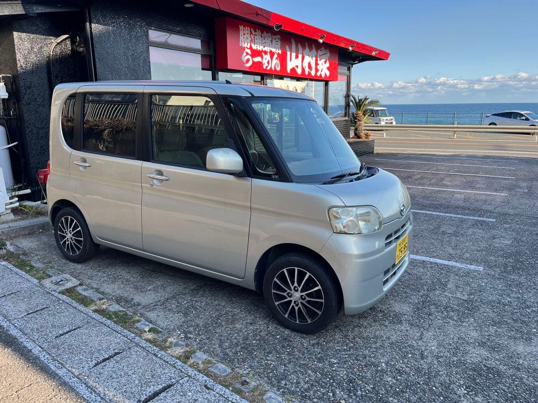 ダイハツ　タント