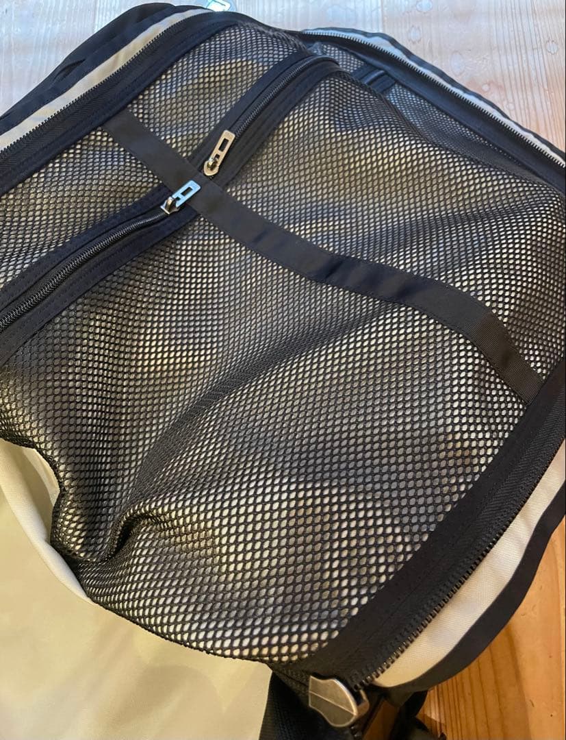 Patagonia ブラック キャリーオンバッグ