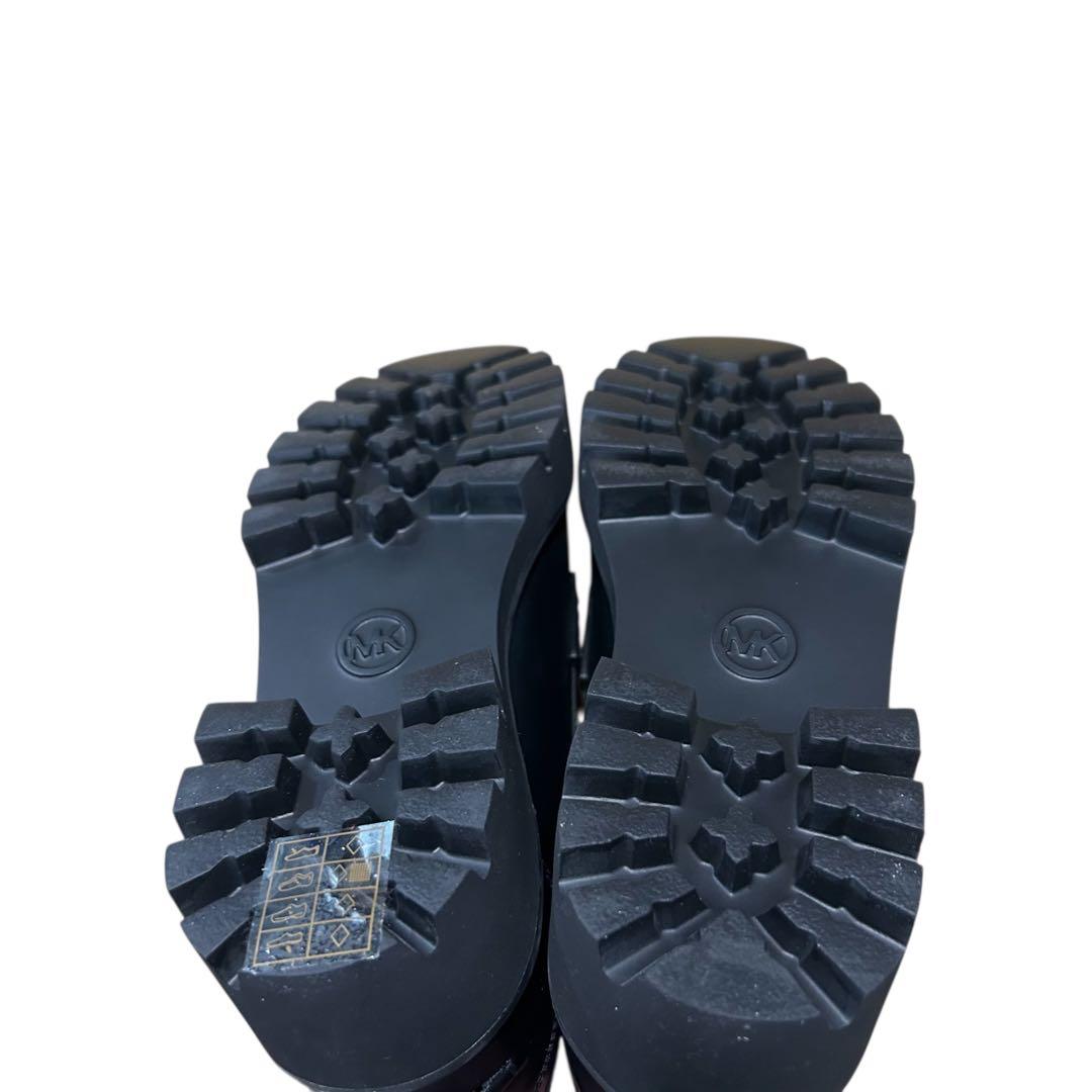 MICHEAL KORS チャンキーソール ローファー