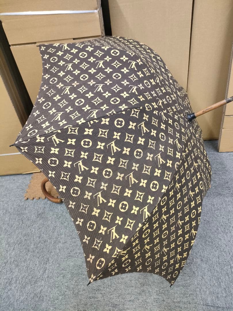 ルイ・ヴィトン モノグラム　傘