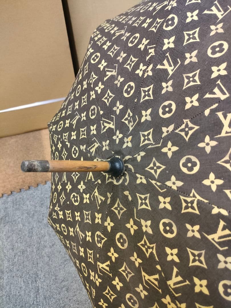ルイ・ヴィトン モノグラム　傘