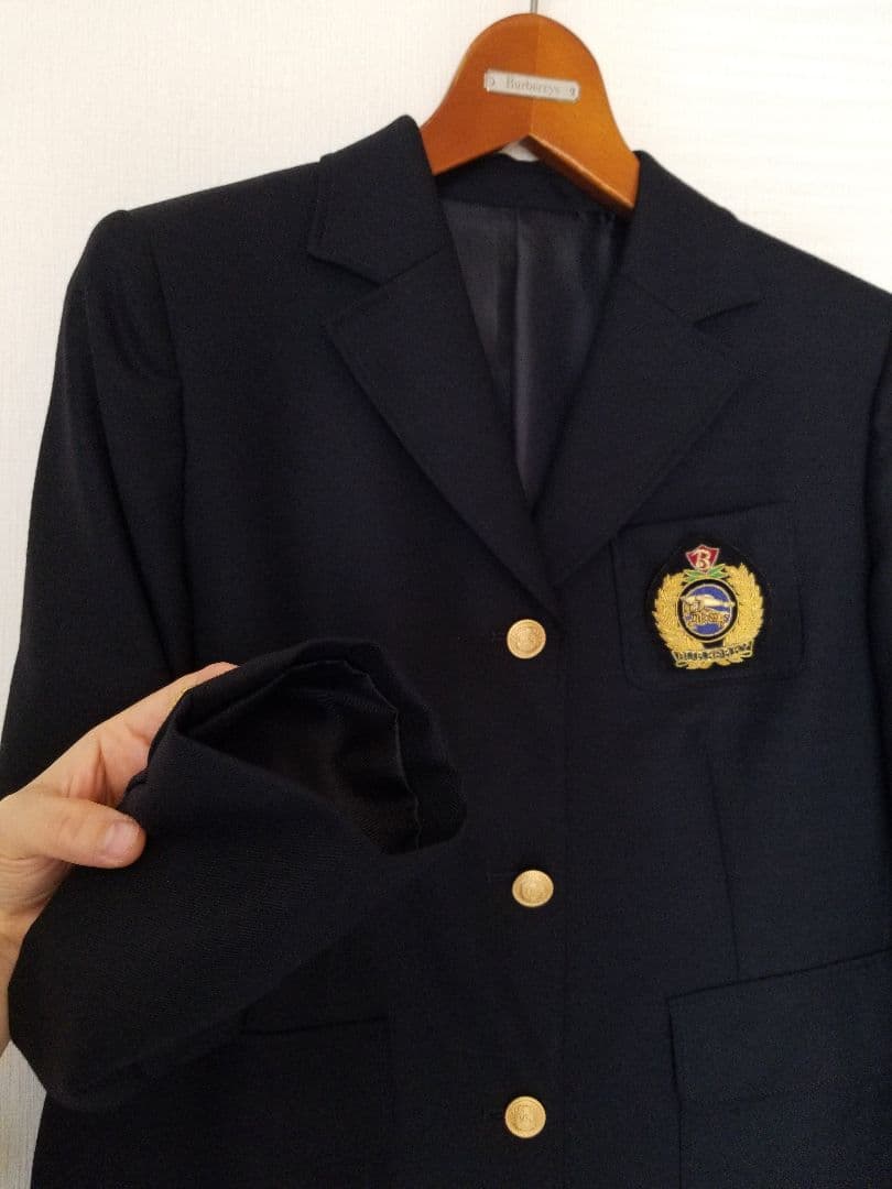 新品未使用含　バーバリーフォーマル高級シルクリボンタイ希少レトロ ベージュ 美品