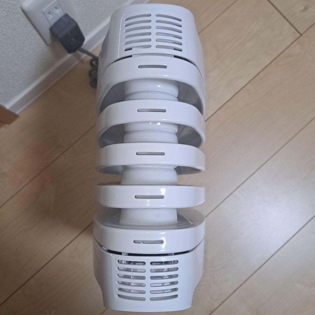【美品】DeLonghi デロンギ オイルヒーター NJ0505E 足もとサイズ
