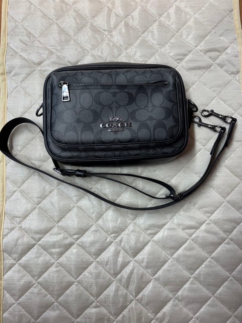 COACH ブラック ショルダーバッグ 値下げしました！