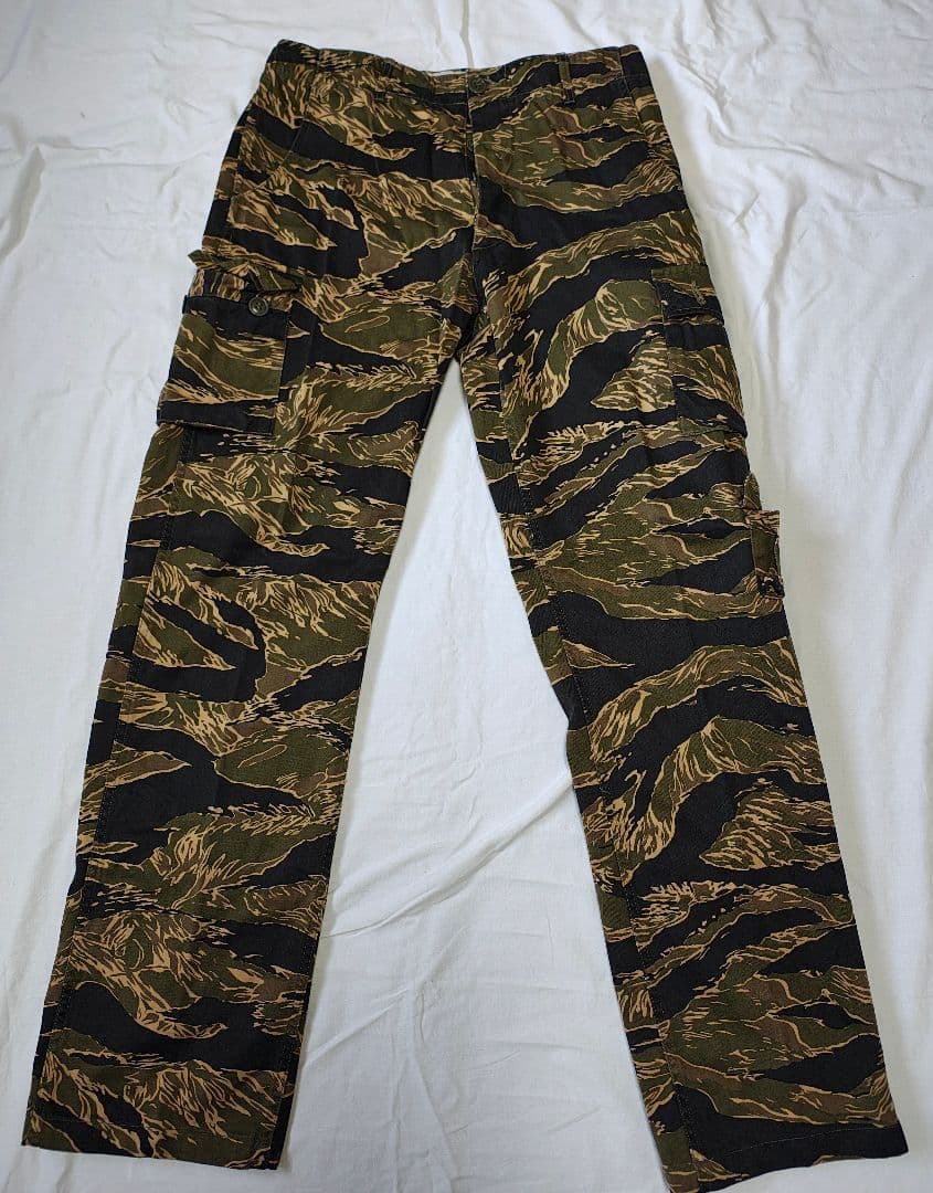 バズリクソンズ　ゴールドタイガーカモパンツ br40877