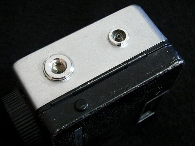 乃木坂46 五百城茉央 所有のカメラ リコー オートハーフ E autohalf