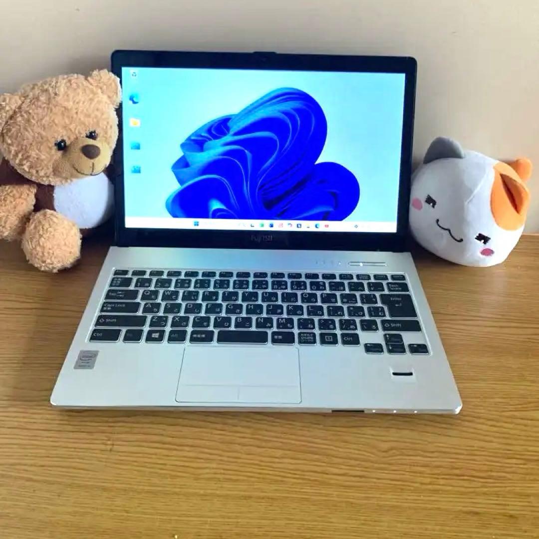 富士通タッチパネルi5/10/SSD 256GB office2024