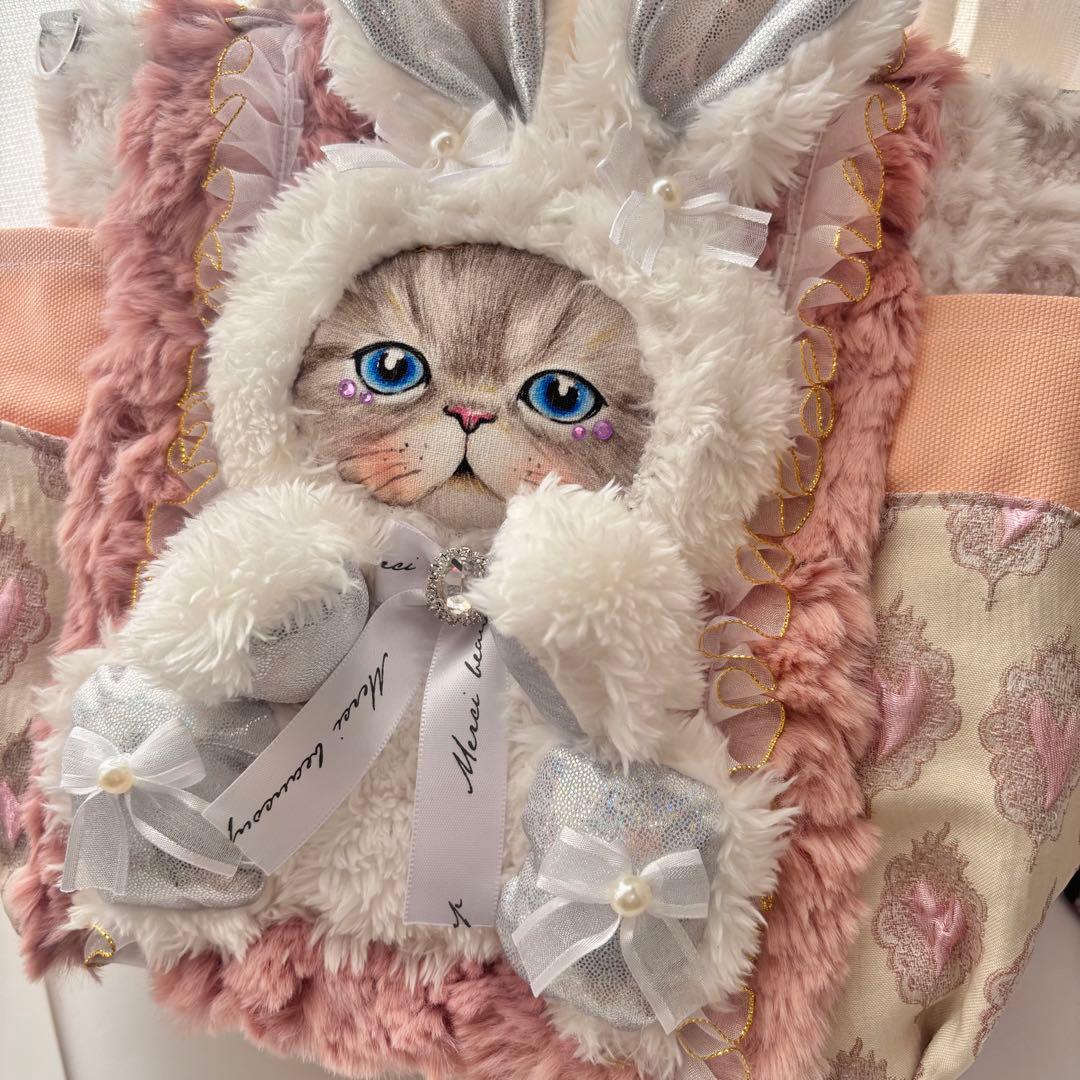 灰*猿様 コヤンイサムチョン　ふわふわルミトート　ホワイト×ピンク　バック
