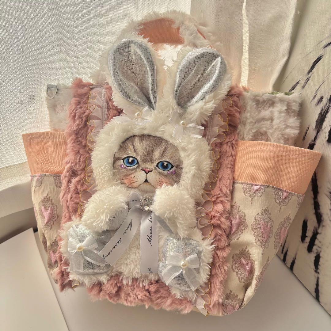 灰*猿様 コヤンイサムチョン　ふわふわルミトート　ホワイト×ピンク　バック