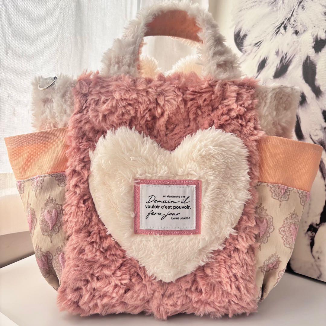 灰*猿様 コヤンイサムチョン　ふわふわルミトート　ホワイト×ピンク　バック