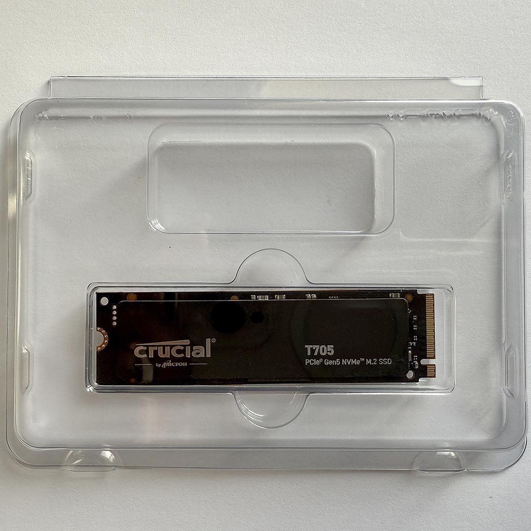 Crucial T705 Gen5 SSD 4TB ヒートシンクなし 動作確認済