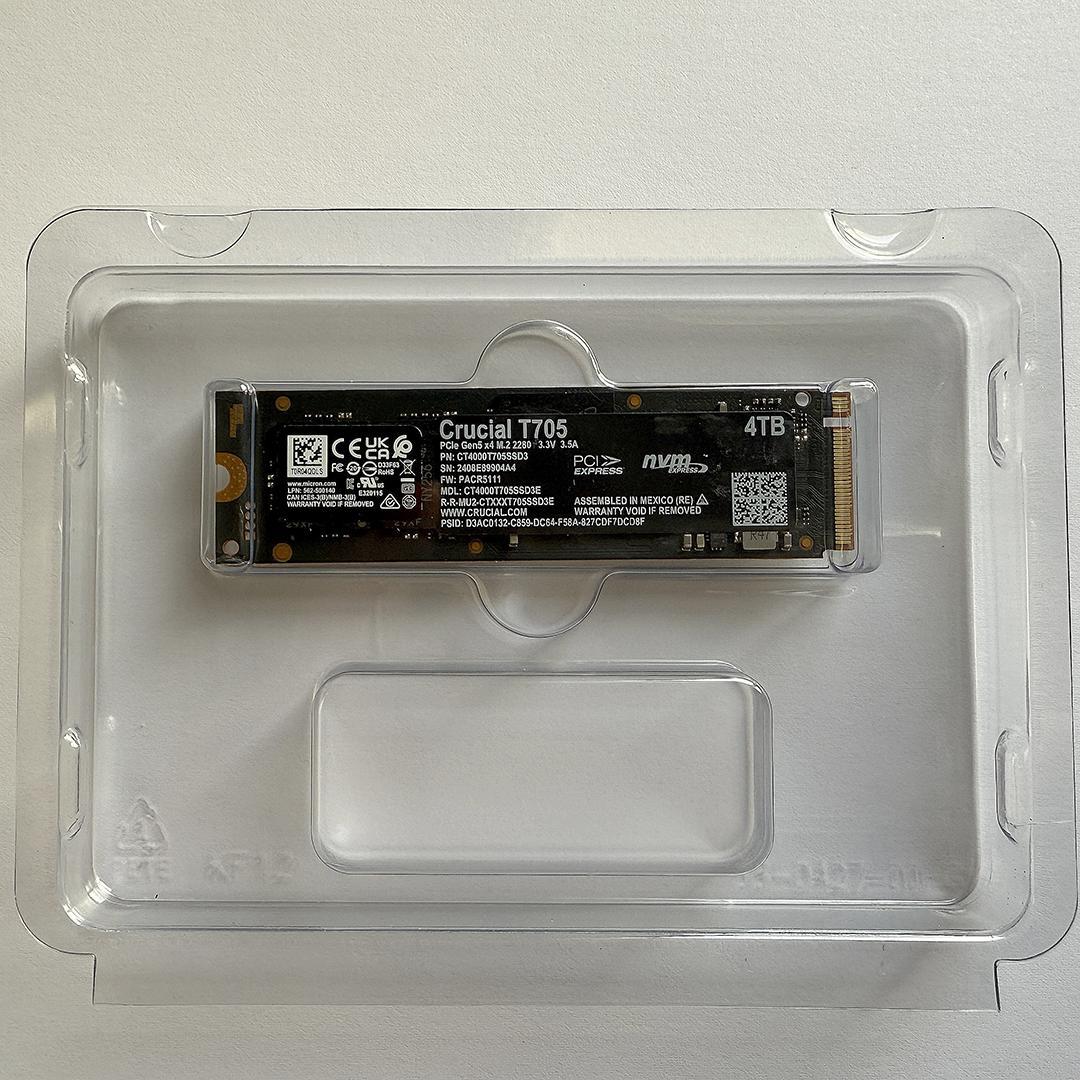 Crucial T705 Gen5 SSD 4TB ヒートシンクなし 動作確認済