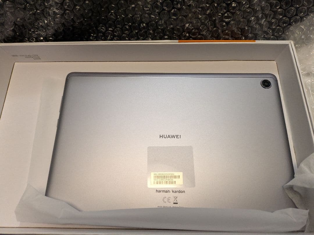 HUAWEI Androidタブレット 本体 シルバー