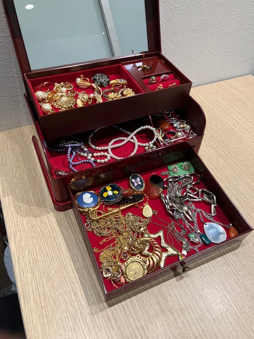 アクセサリー まとめ売り 整理品 金製不明 ネックレス ブローチイヤリング等