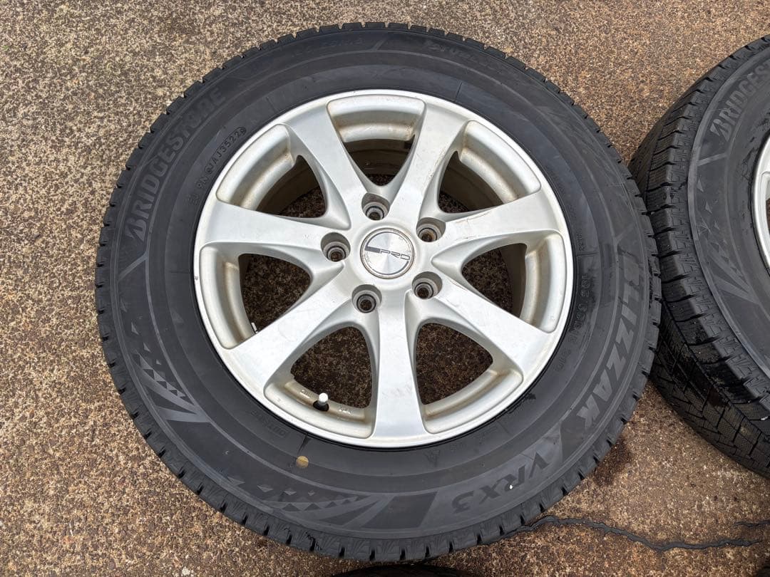 ①195/65R15 スタッドレスタイヤ アルミ付4本 15インチ ブリザック