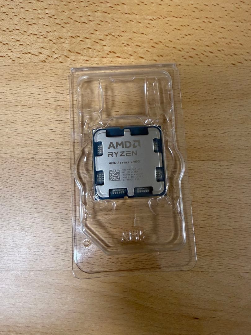 q*q様 AMD Ryzen 7 9700X CPU