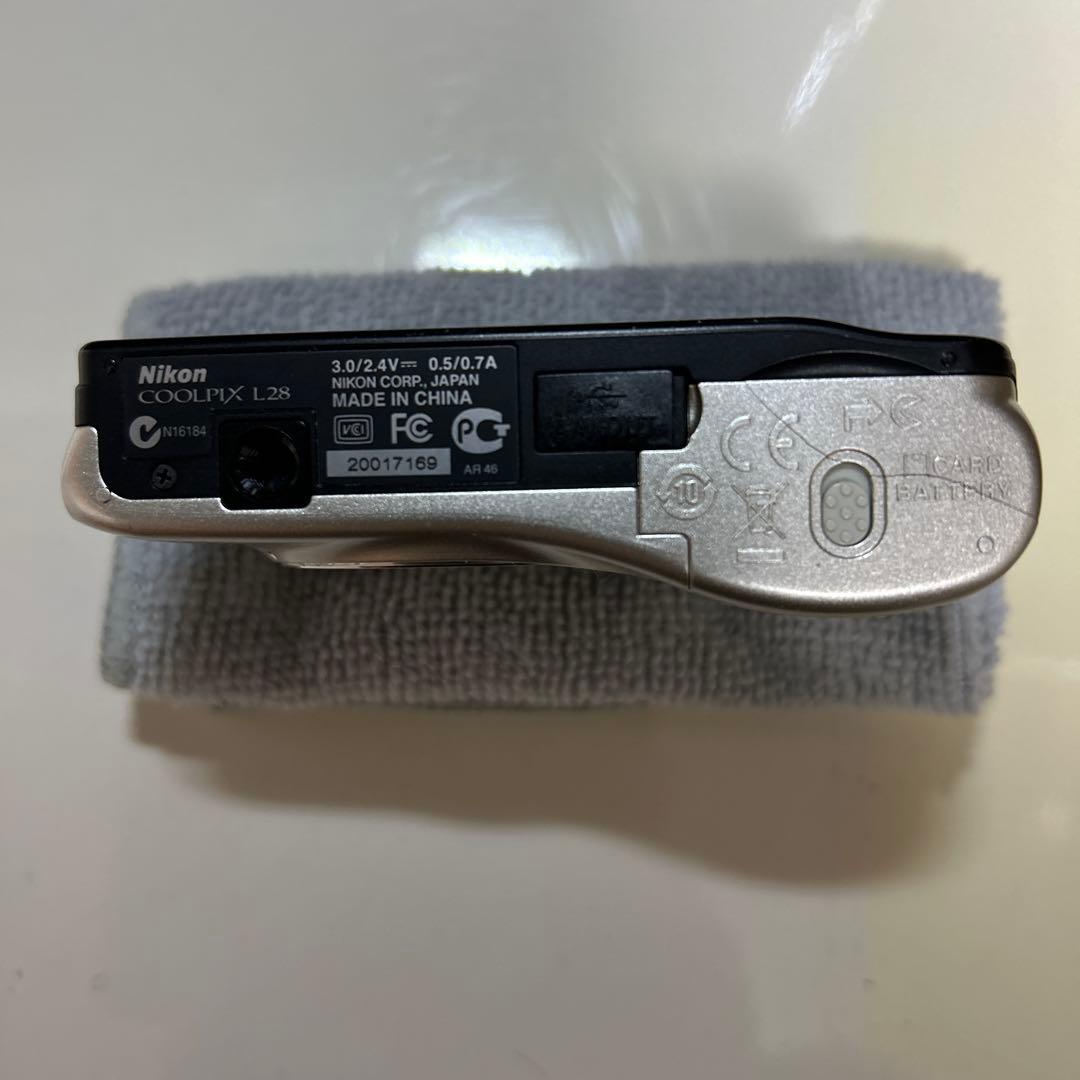デジタルカメラ Nikon COOLPIXL28