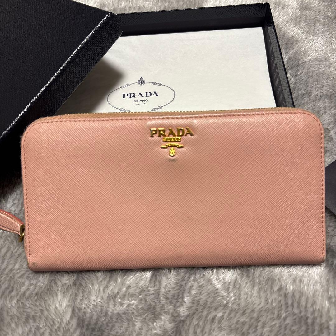 【箱付き】PRADA 長財布