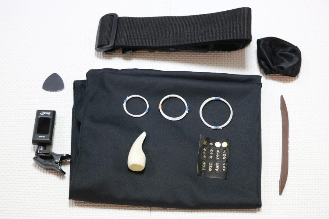 三線 沖縄三線初心者にもやさしいお得なセット付属品付 お得なセット 新品未使用品