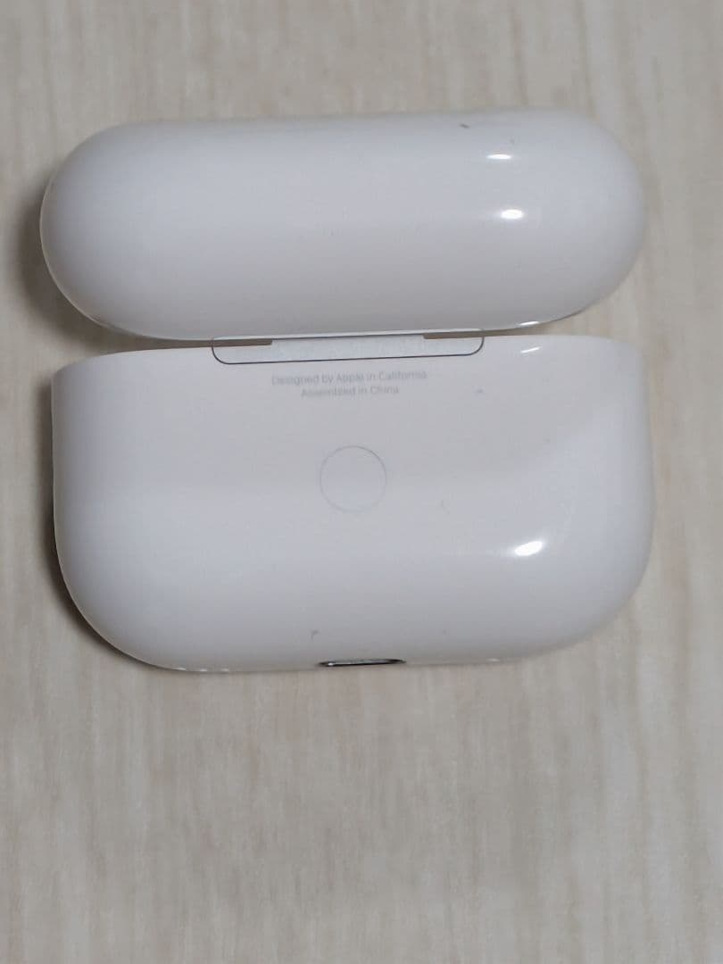 美品 AirPods Pro 第2世代 USB Type-Cモデル(おまけ付き)