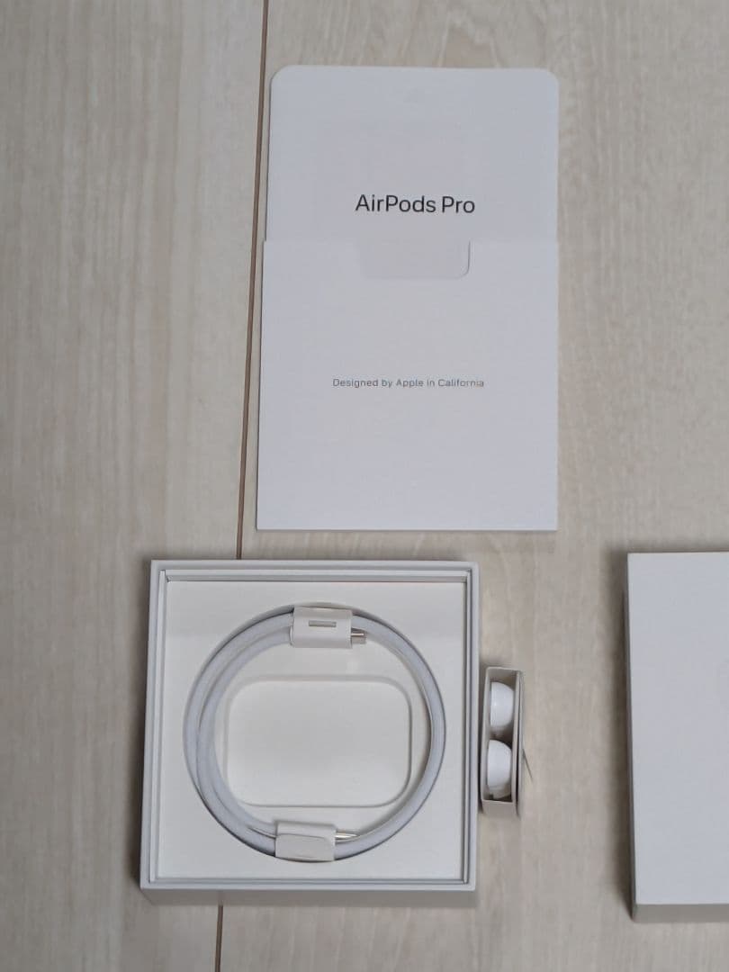 美品 AirPods Pro 第2世代 USB Type-Cモデル(おまけ付き)