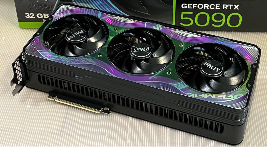 RTX5090 Gamerock本体のみ