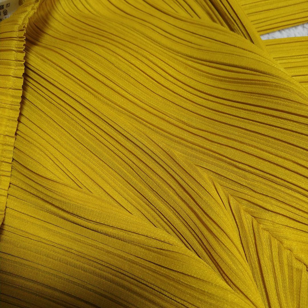 け*い様 イエロープリーツプリーズパンツ