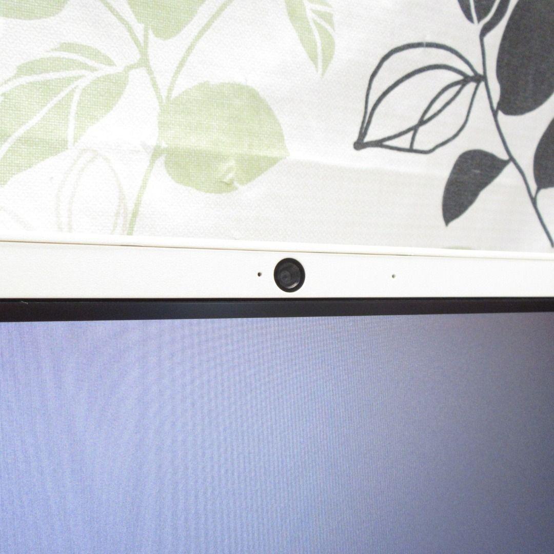 Win11公式対応8世代Corei3/メ8/SSD+HDD/DVD/カメラ/無線