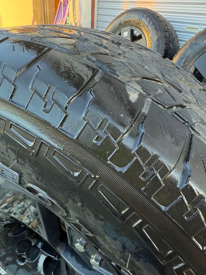 KMC XD775ROCKSTAR 17in 8.0J+35 6Hスタッドレスに