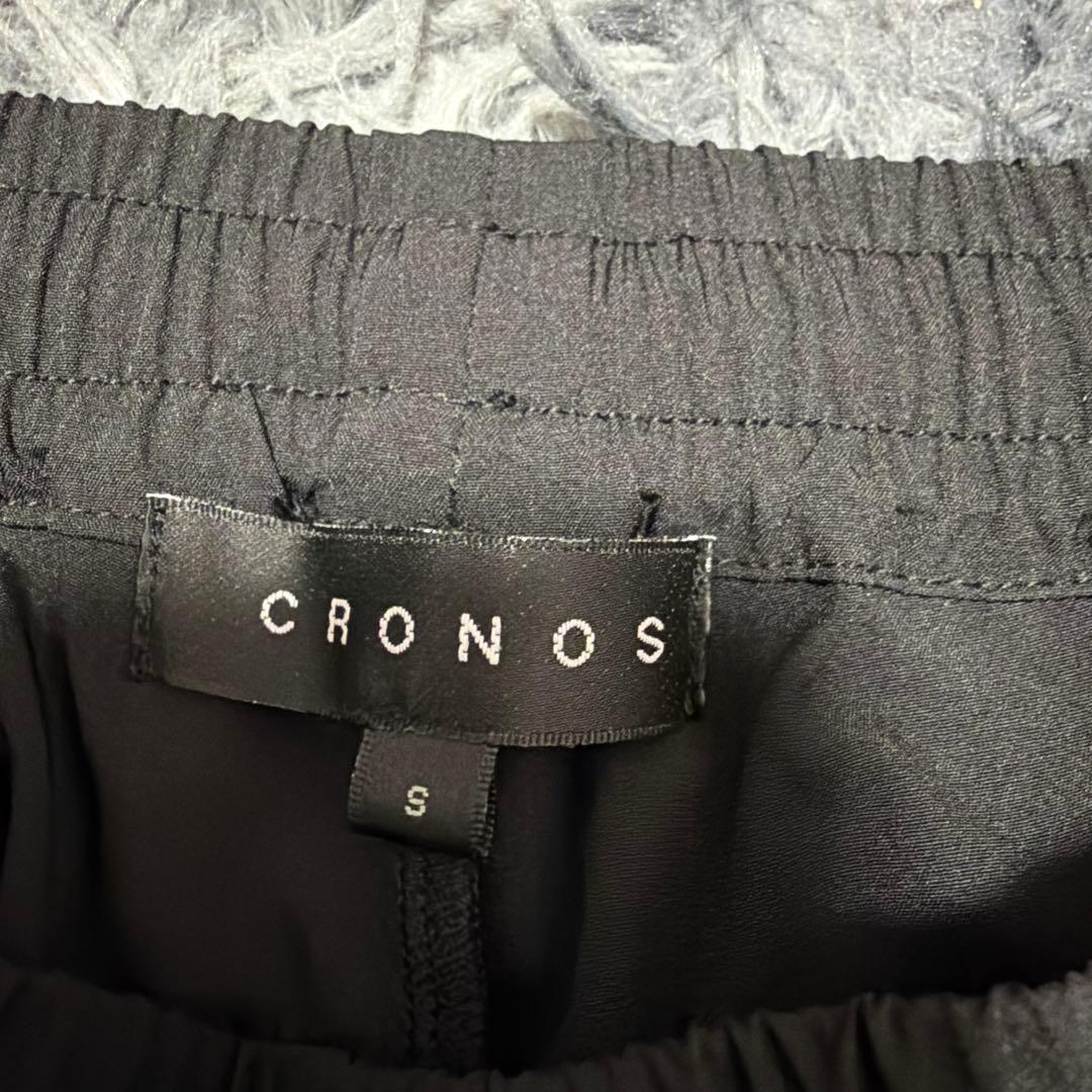 クロノス 半ズボン s