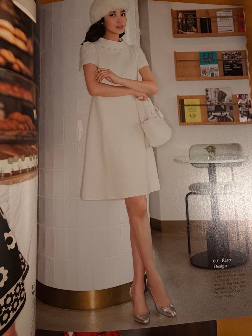 エムズグレイシー⭐︎カタログ掲載タグ付き未使用　ホワイトワンピース