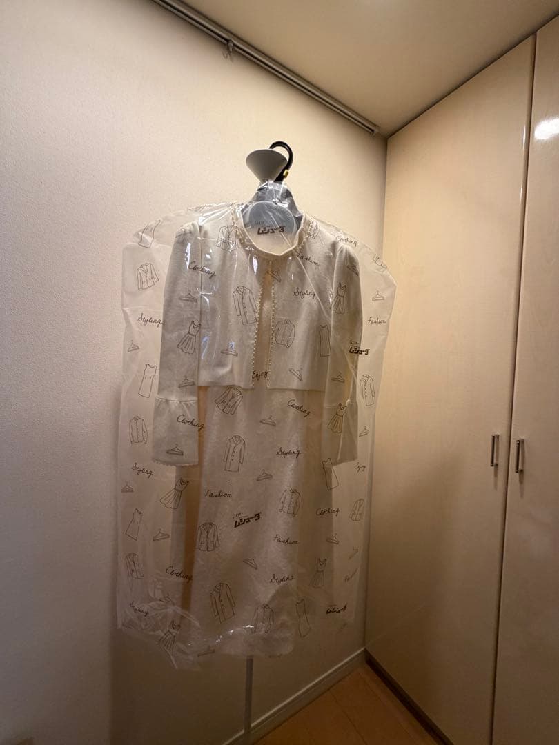 エムズグレイシー⭐︎カタログ掲載タグ付き未使用　ホワイトワンピース