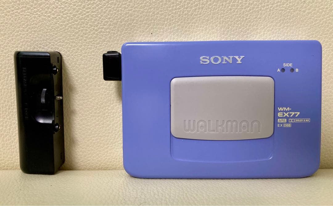 SONY WM-EX77 WALKMAN パープル　紫　動作品　ジャンク扱い