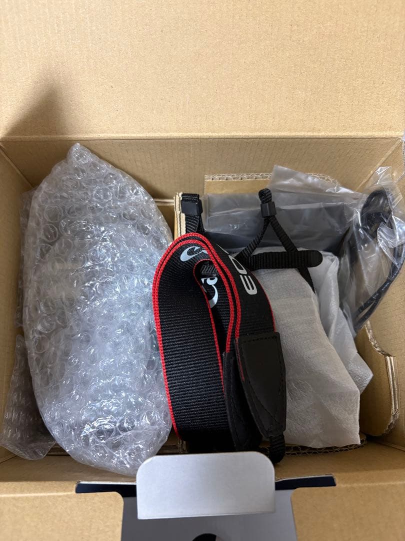 Canon EOSKissX8i デジタル一眼レフカメラ