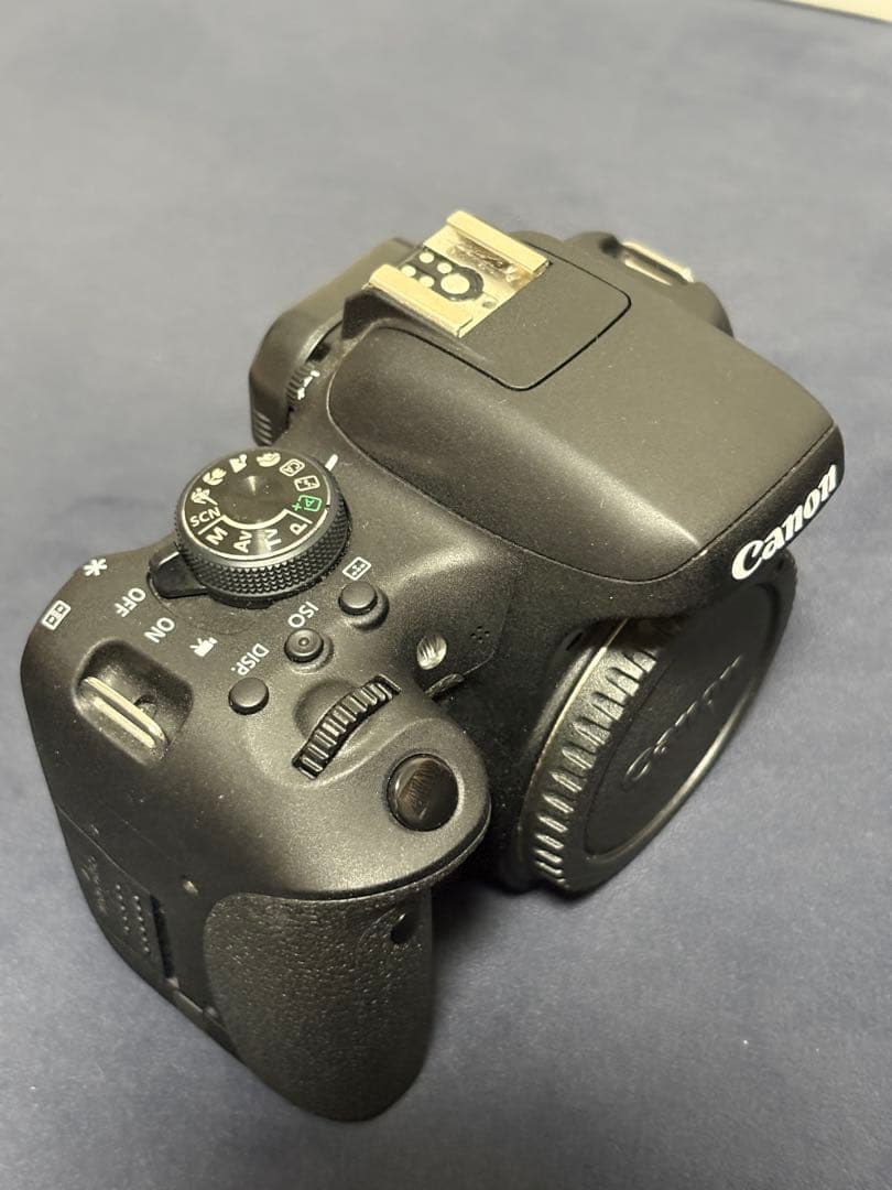 Canon EOSKissX8i デジタル一眼レフカメラ