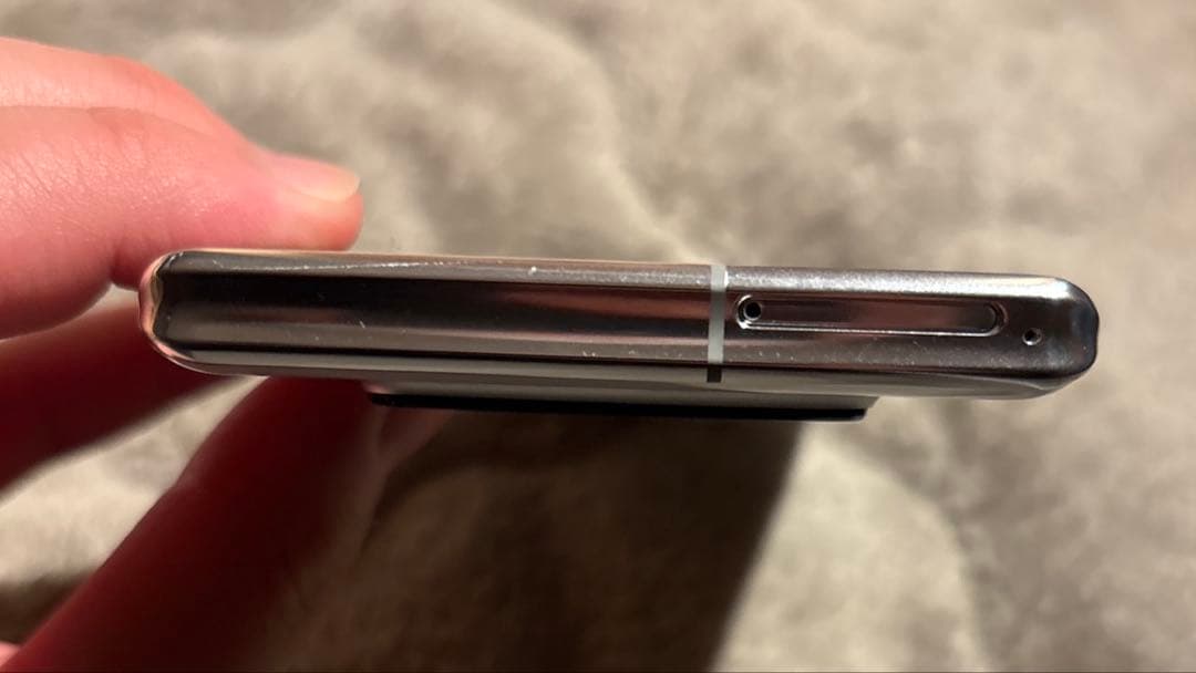 スマートフォン本体 AQUOS R6