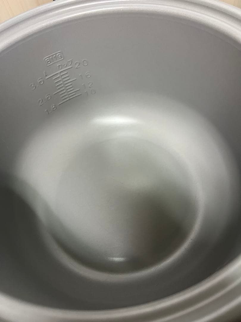 象印 NS-GU36 炊飯器 1410W