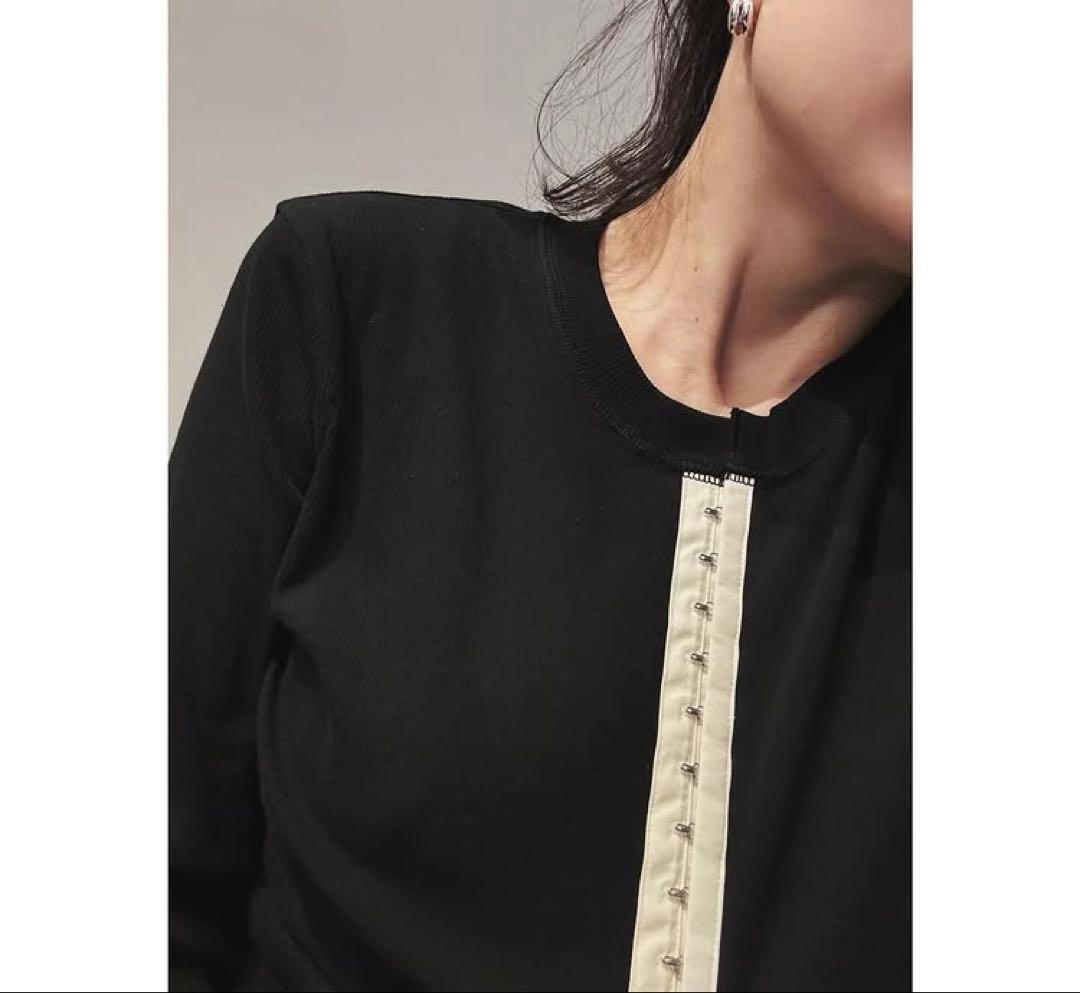 新品etretokyo フロントホックソフトプルオーバー　ブラック