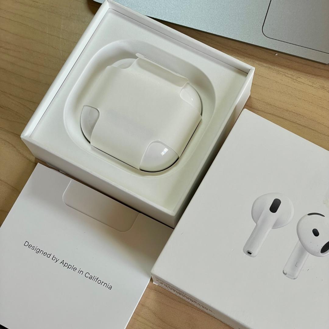 【美品】AirPods 第4世代 ノイズキャンセリング非搭載 Type-C