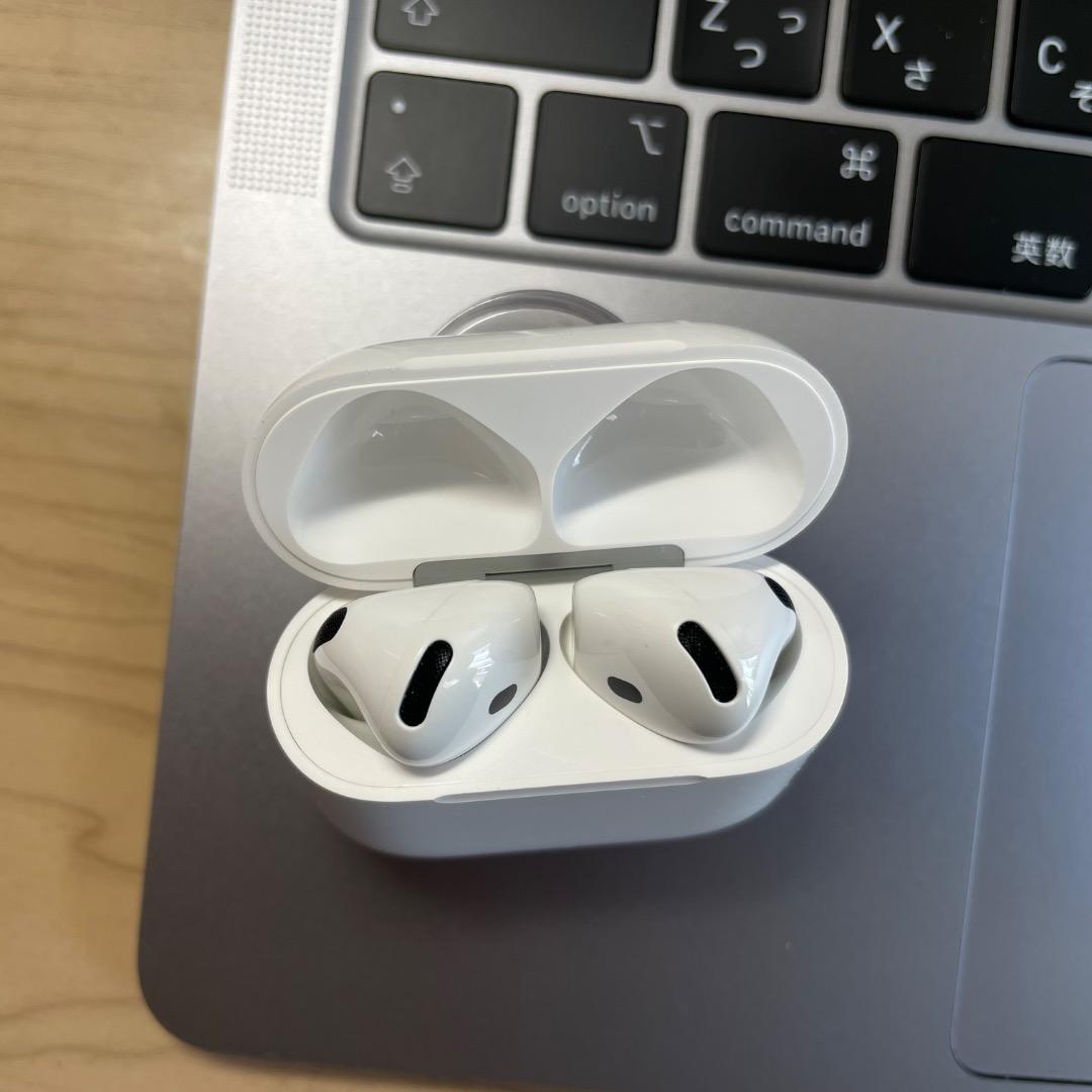 【美品】AirPods 第4世代 ノイズキャンセリング非搭載 Type-C