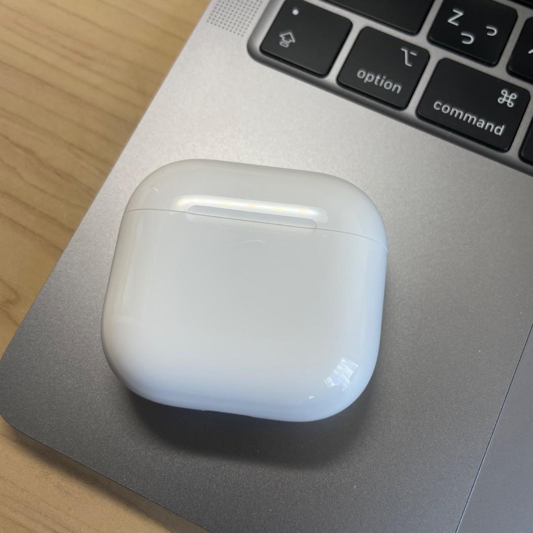 【美品】AirPods 第4世代 ノイズキャンセリング非搭載 Type-C